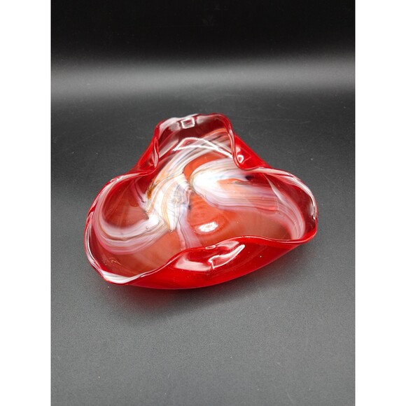 Vintage Red with White Swirl Blown Art Glass Ashtray Trinket Dish Bowl Nasco - Picture 2 of 6
